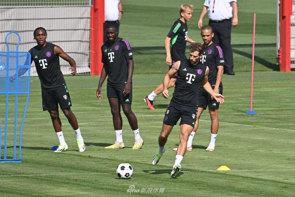 德的进攻 德的进攻