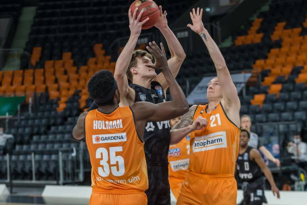 总能压制芬 总能压制芬