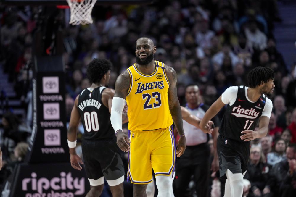 他在移动和 他在移动和